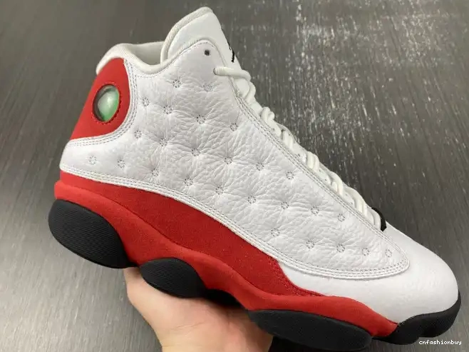 Retro (2017) Jordan Chicago OG 13 414571-122 0517